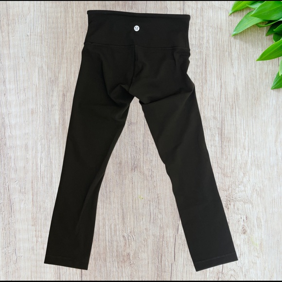 Lululemon | Wunder Under Crop III | Full-On Luxtreme 21" | Dark Olive | Size 0 - Picture 7 of 8